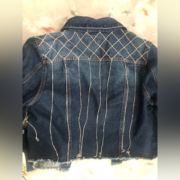 Jacket - Picture 3 of 5